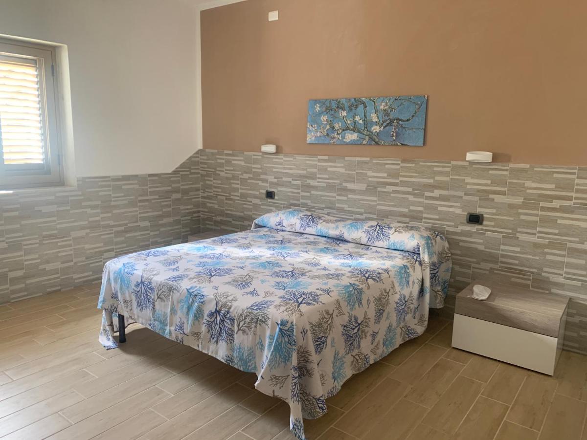 מנפי Villa Morgana מראה חיצוני תמונה
