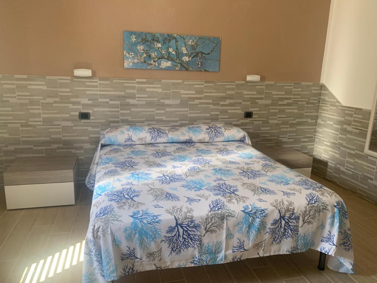 מנפי Villa Morgana מראה חיצוני תמונה