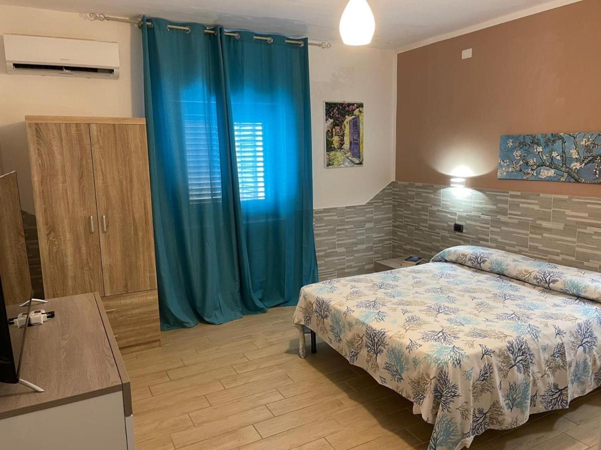 מנפי Villa Morgana מראה חיצוני תמונה