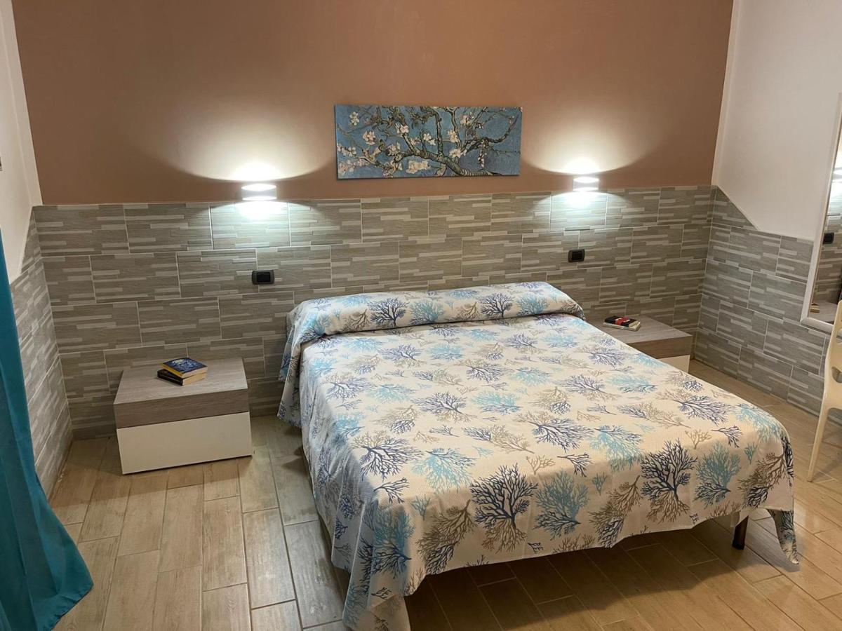 מנפי Villa Morgana מראה חיצוני תמונה