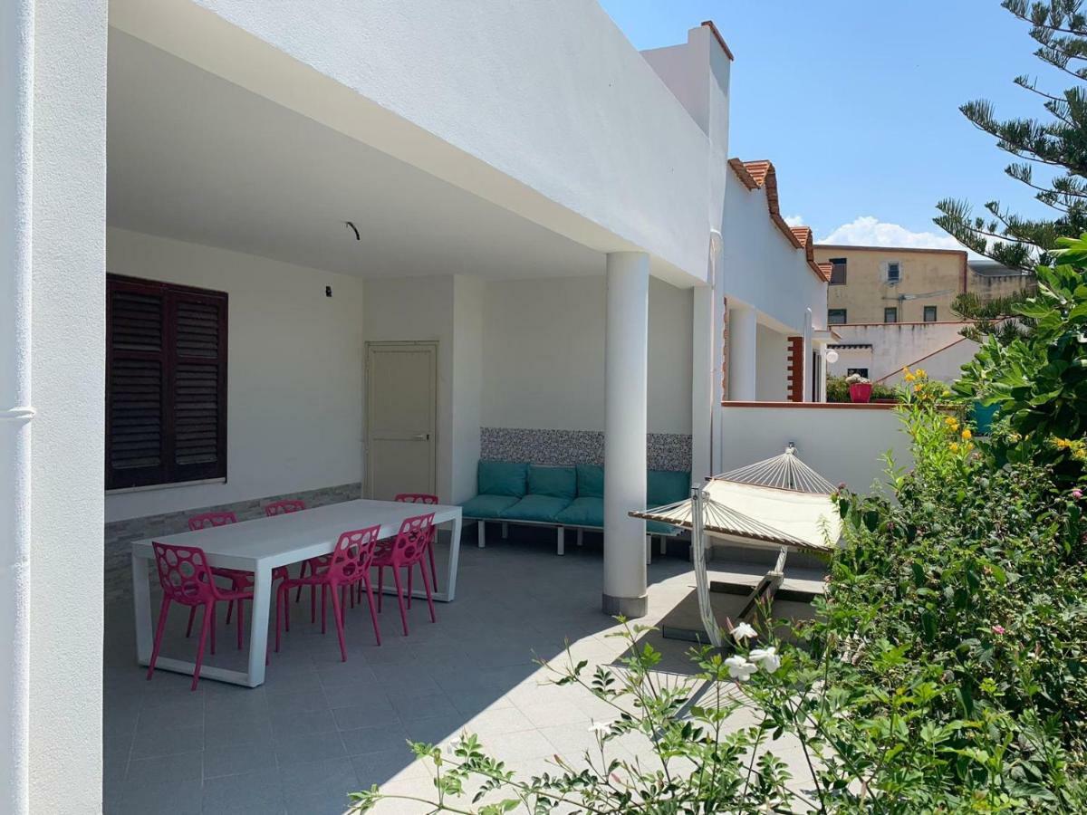 מנפי Villa Morgana מראה חיצוני תמונה