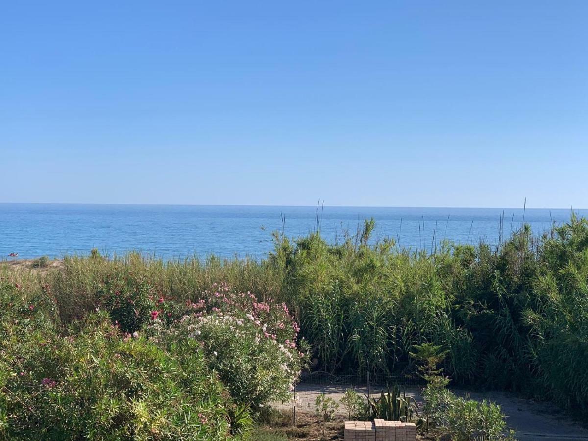 מנפי Villa Morgana מראה חיצוני תמונה